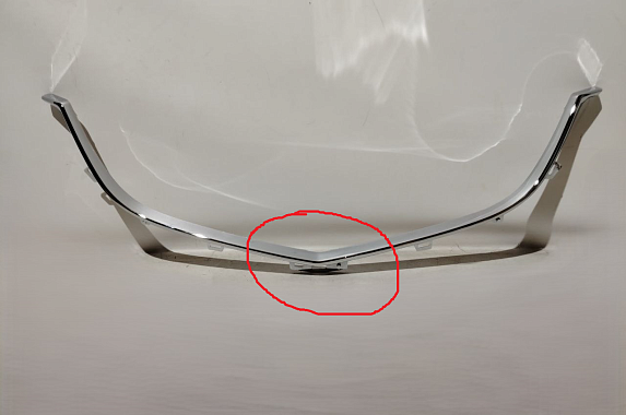Молдинг решетки радиатора Mazda CX-5 2011-2017 (Китай / Трещина) Дисконт 20%